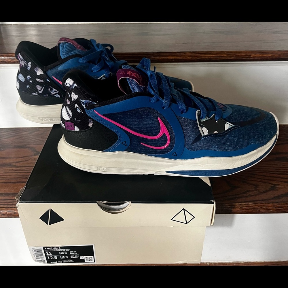 NIKE Kyrie Low 5 basketball shoes